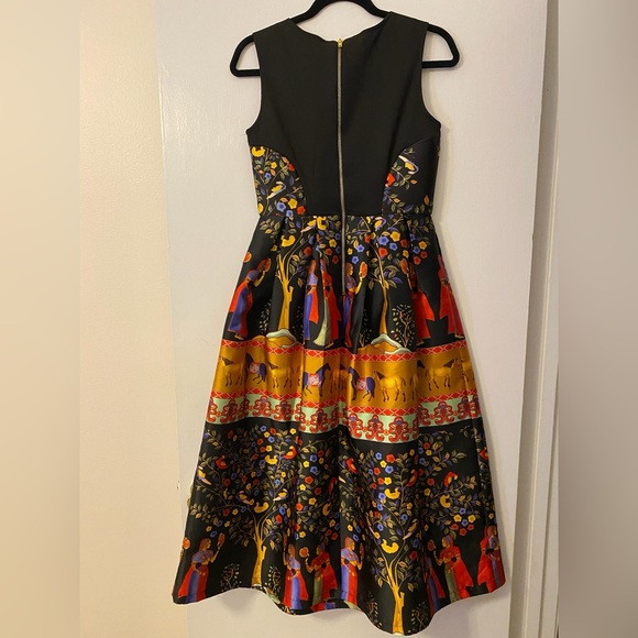 Elegant Colorful Egyptian print Midi dress - Picture 7 of 9